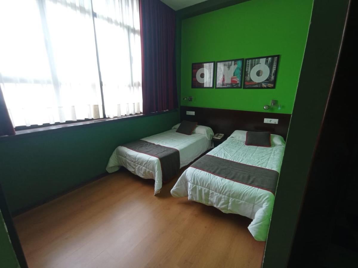 Hotel / Restaurante La Pepa Αβιλές Εξωτερικό φωτογραφία